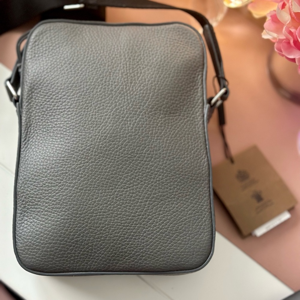 🎁 CUSTOMER APPRECIATION GIFT  Burberry Thornton Small Gray Bag ✨Unisex - Picture 4 of 13